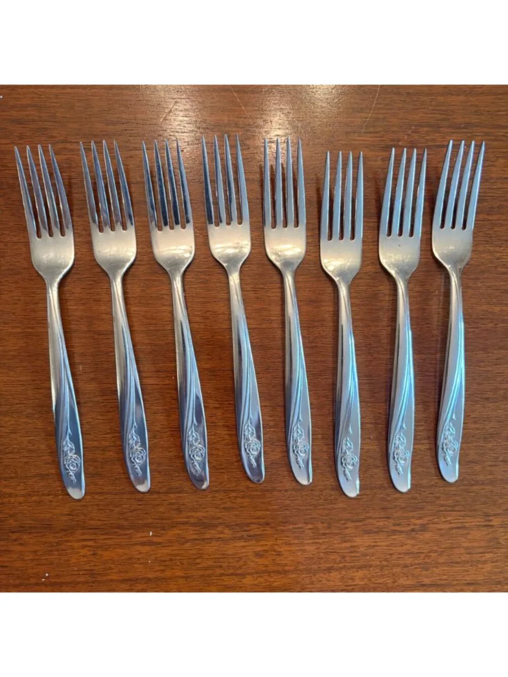 Oneida Custom Roseanne Stainless Steel Flatware 49 Piece Fork Spoon Knife Rose